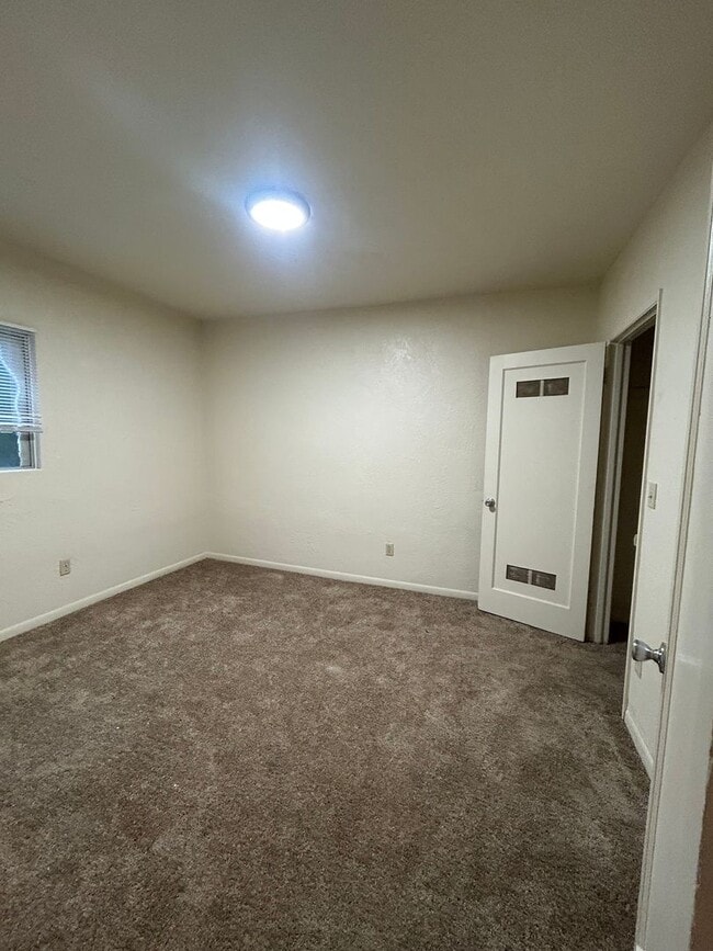 Photo - (949) Harrison Street Plex - 1 Bed / 1 Bat... Unit 07