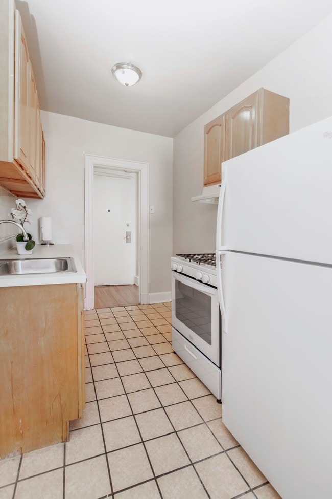 Photo - Madison Apartments