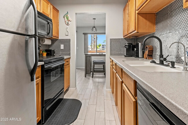 Photo - 7550 N 12th St Unit 139