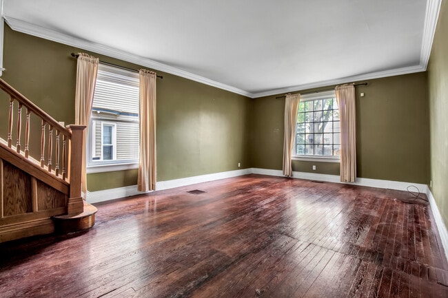 Photo - 67 Crescent Ave