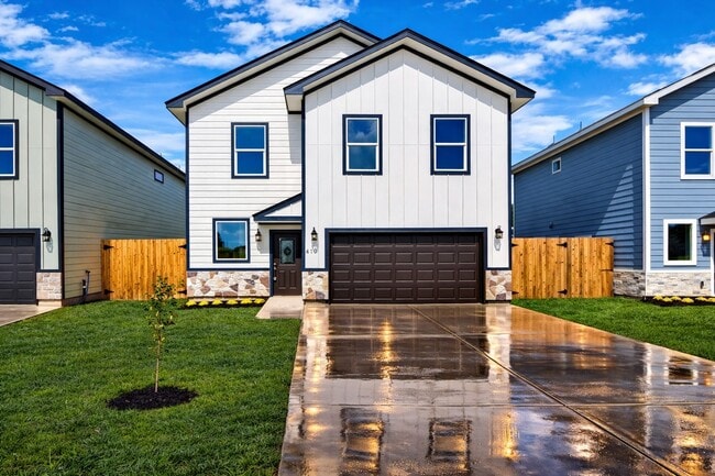 Photo - 410 N 4th St