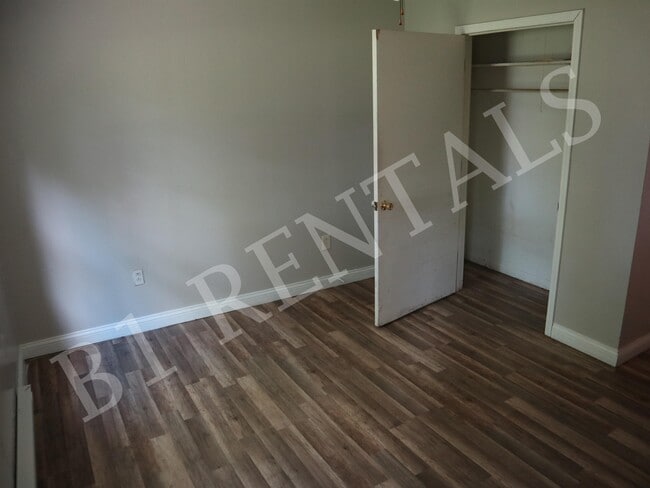 Photo - 616 Jackson St