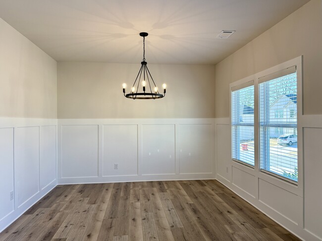 Photo - 401 Fox Crk Dr