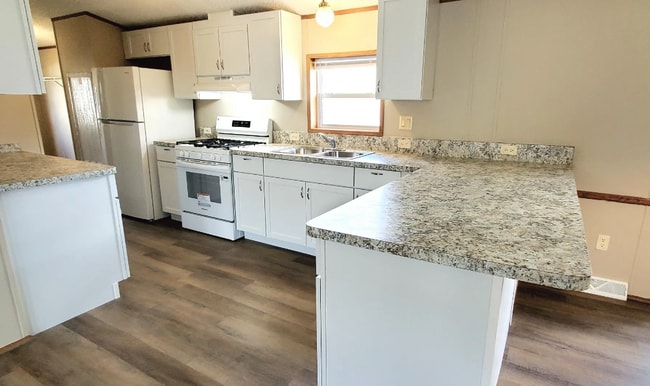 Photo - 9486 Lighthouse Dr