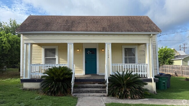 Building Photo - 2 BEDROOM BUNGALOW IN DIGNOWITY Rental