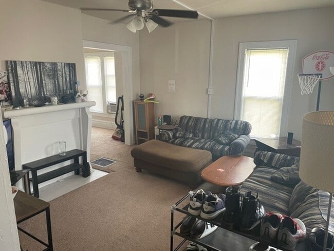 Building Photo - 2359 East Ave Unit 2359 Rental