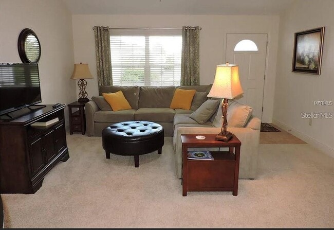 Photo - 798 Journey Ln