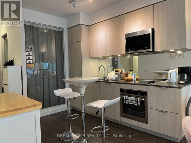 Photo - 609 Avenue Rd Unité 306