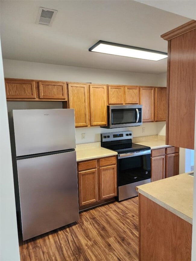 Photo - 726 Bellview Way