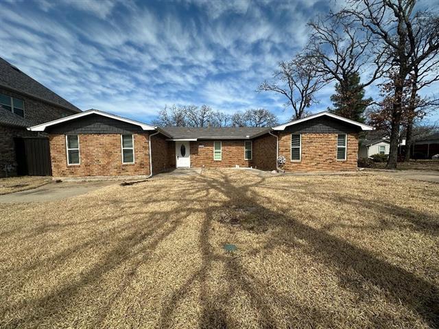 Photo - 532 Oak Grove Ln