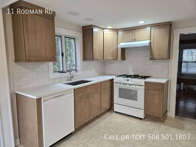 Photo - 11 Rodman Rd