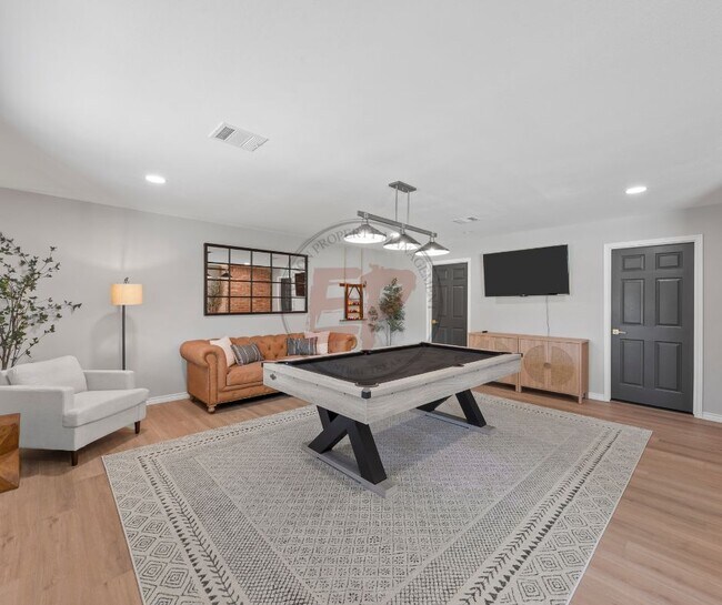 Photo - 1190 Greenwood Ln