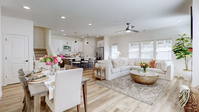 Building Photo - Bull Run Townhomes