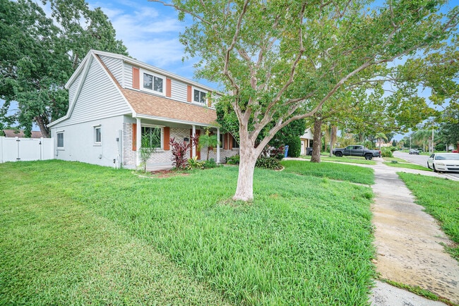 Photo - 4711 Travertine Dr