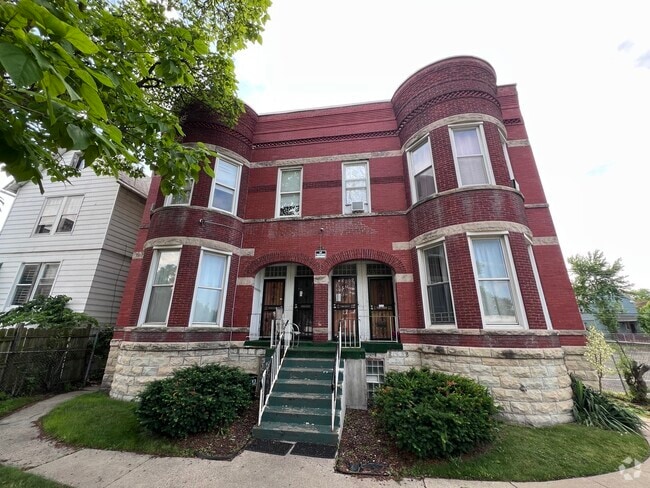 Building Photo - 7026 S Wentworth Ave Unit 1STFL Rental