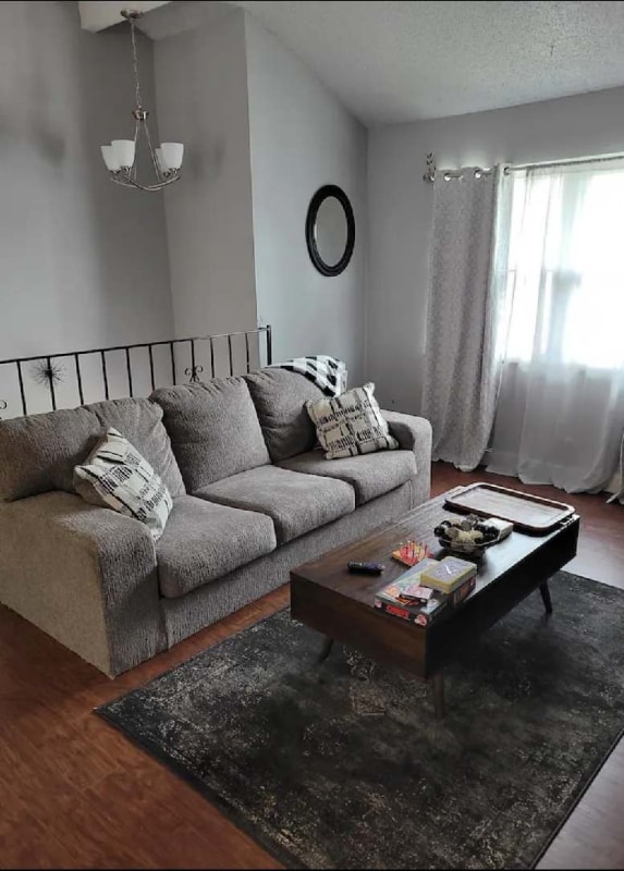 Photo - 4005 Hedges Ave