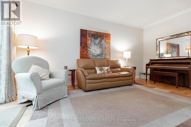 Photo - 641 Balliol St