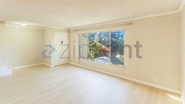 Photo - Unit 27