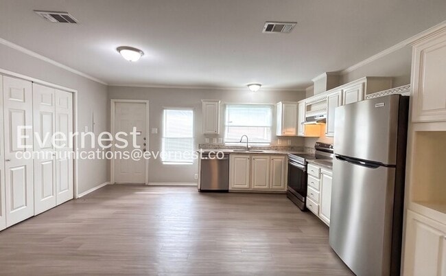 Photo - 11711 Greenglen Dr