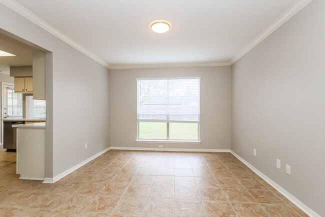 Photo - 2711 Knollbrook Ln