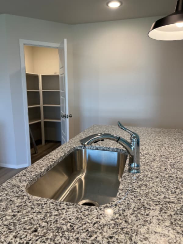 Photo - 13923 S Quincy St