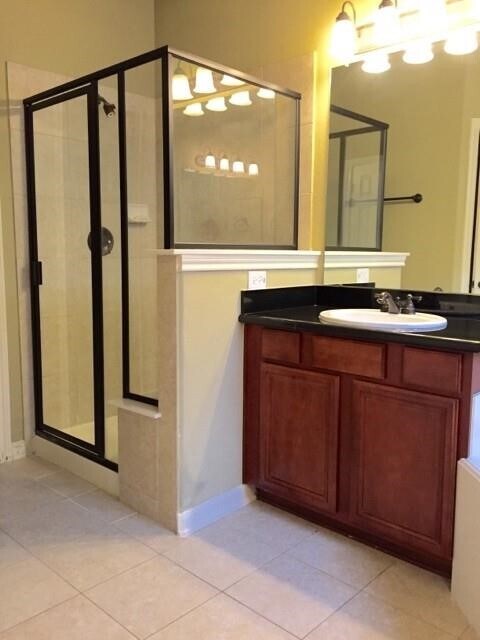 Photo - 1328 Studer St