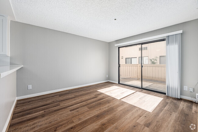 The Plaza - 1BR, 1BA - 616SF - Living Room