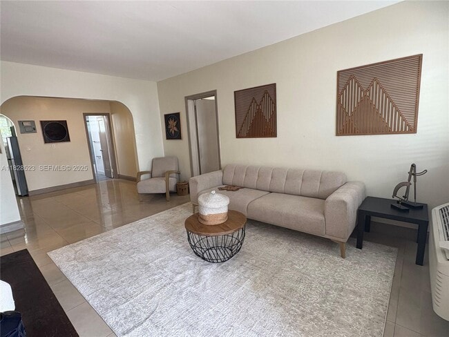 Building Photo - 503 75th St Unit 509