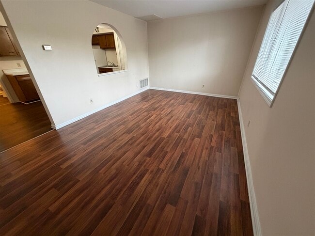 Photo - 1036 Ellen Dr