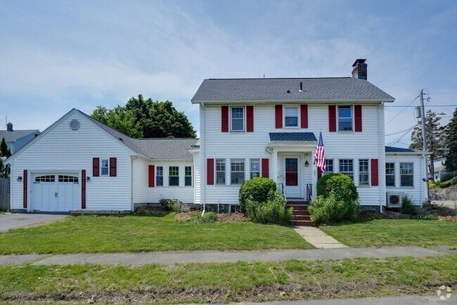 Building Photo - 85 Roosevelt Rd Rental