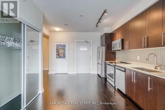 Photo - 510 Curran Place Unit 1710