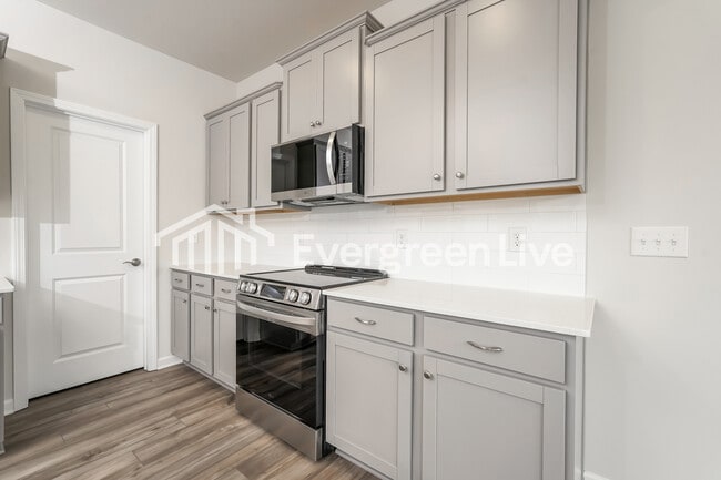 Photo - 5591 Hydrangea St