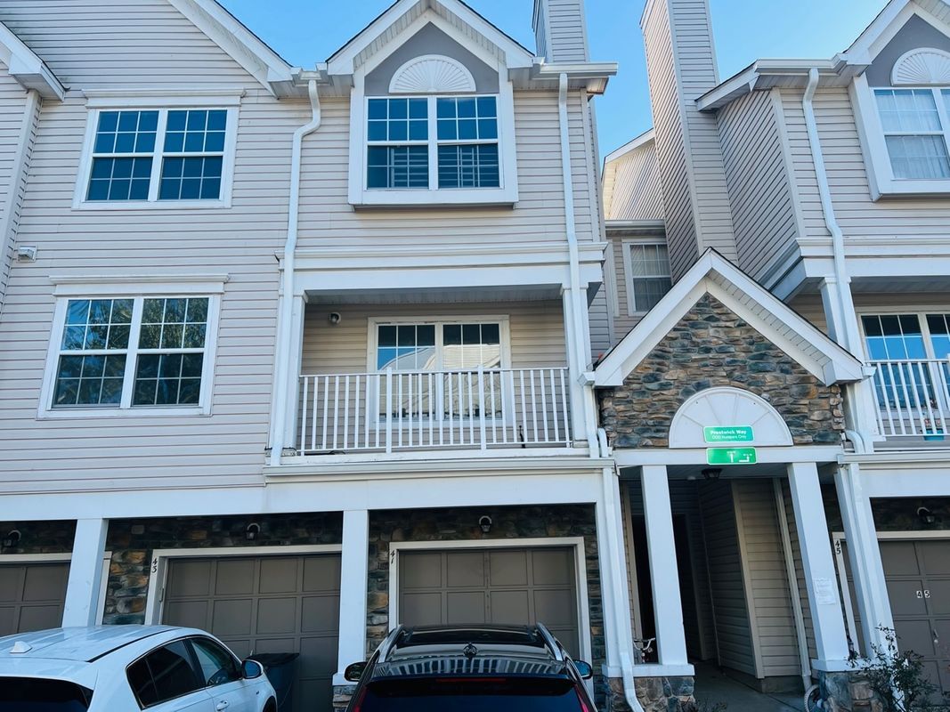 Photo - 41 Prestwick Way Townhome