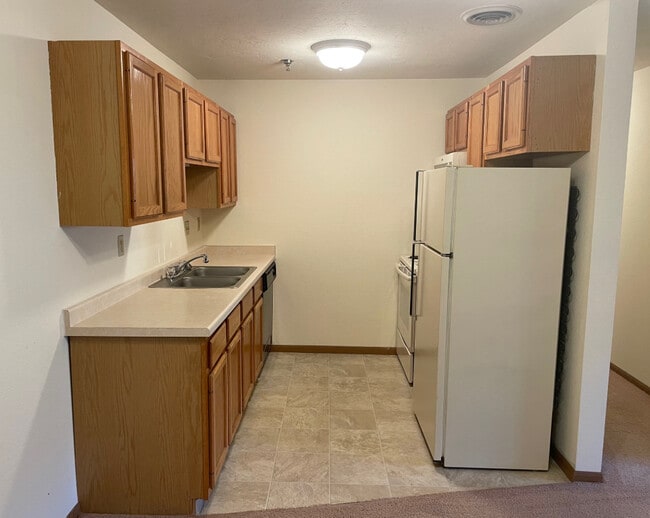 Photo - Greenfield Park Apartments