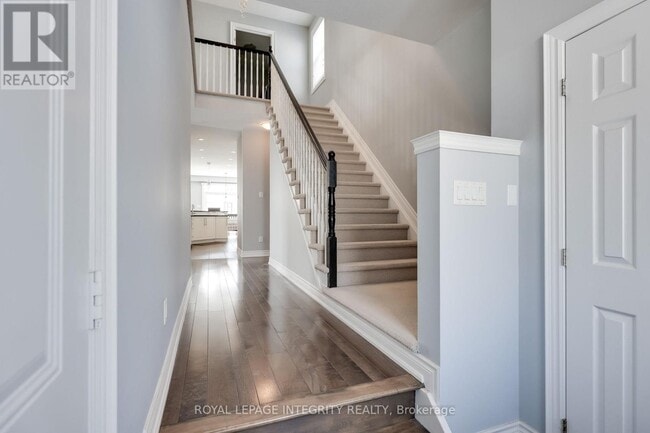 Photo - 432 Tillsonburg St