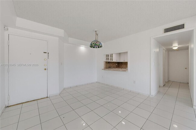 Photo - 8050 NW 8th St Unidad 110
