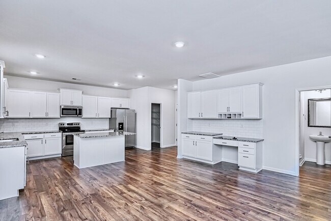 Photo - 738 Liberty Walk Ln