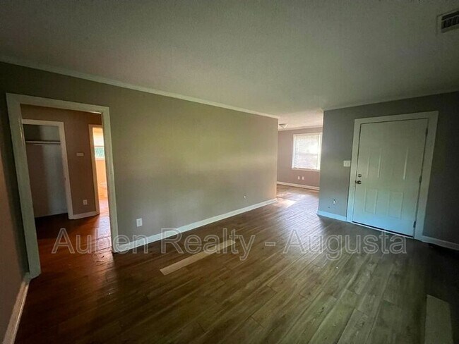 Photo - 2201 Shirley Ave