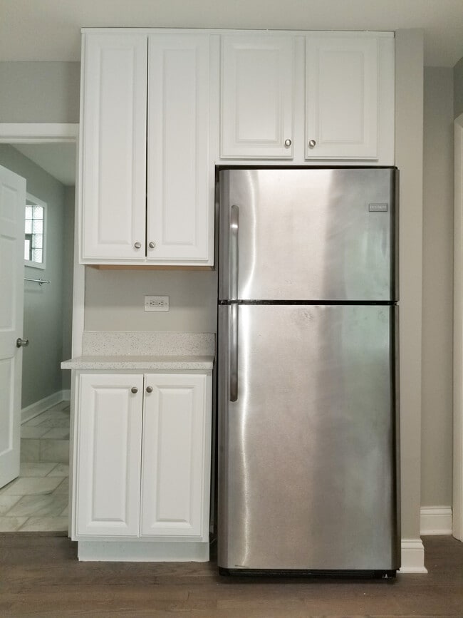 Photo - 1458 W Melrose St Unit 2F