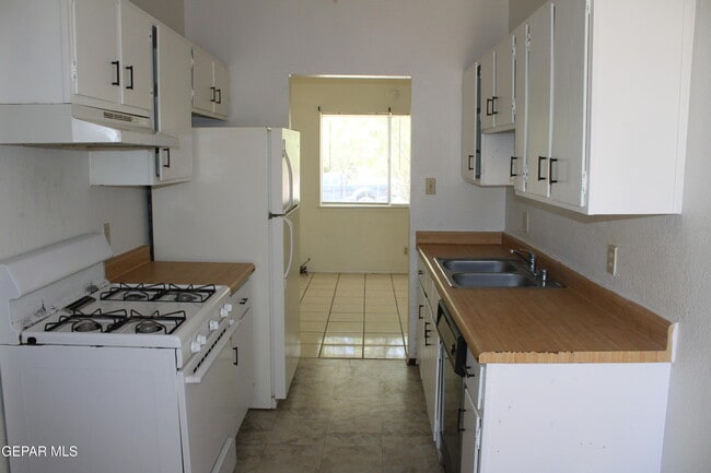 Photo - 10736 Obsidian St