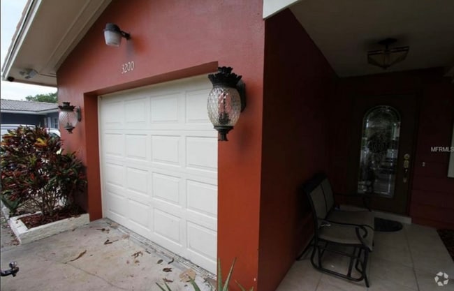 Building Photo - 3200 Keene Park Dr Rental
