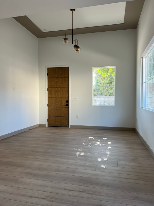 Photo - 919 Wildrose Ave