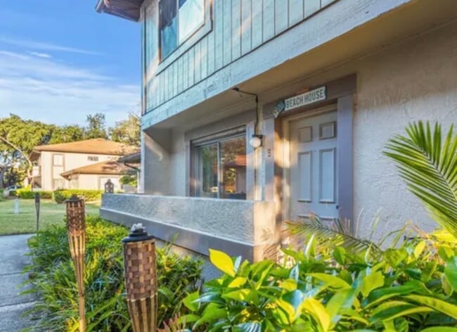 Photo - 2925 Lichen Ln Unit B