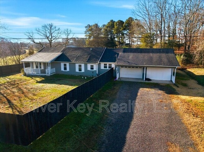 Building Photo - 129 Co Rd 71