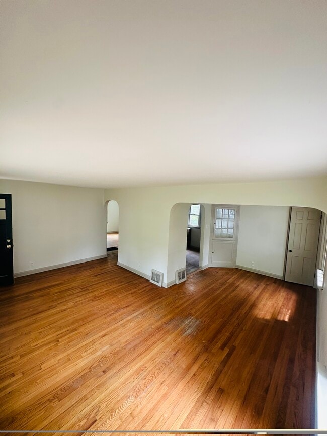 Photo - 7806 Underhill Dr