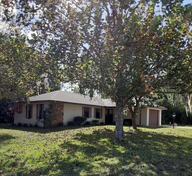 Building Photo - Adorable Single Family Home