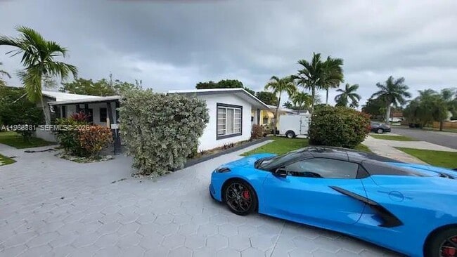 Photo - 821 NE 6th St Unit 1