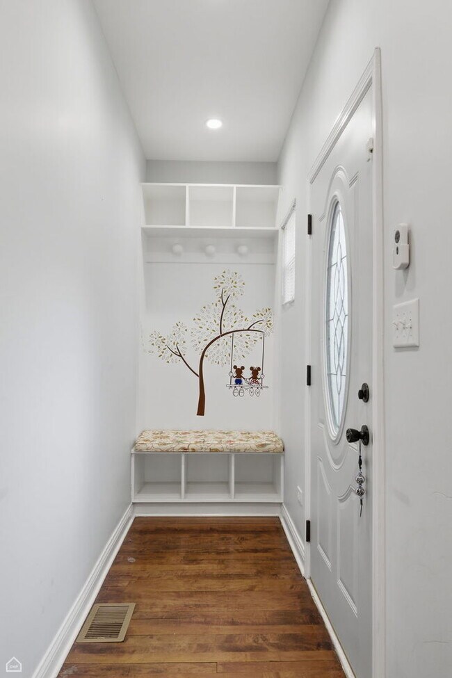 Photo - 4151 W Fullerton Ave