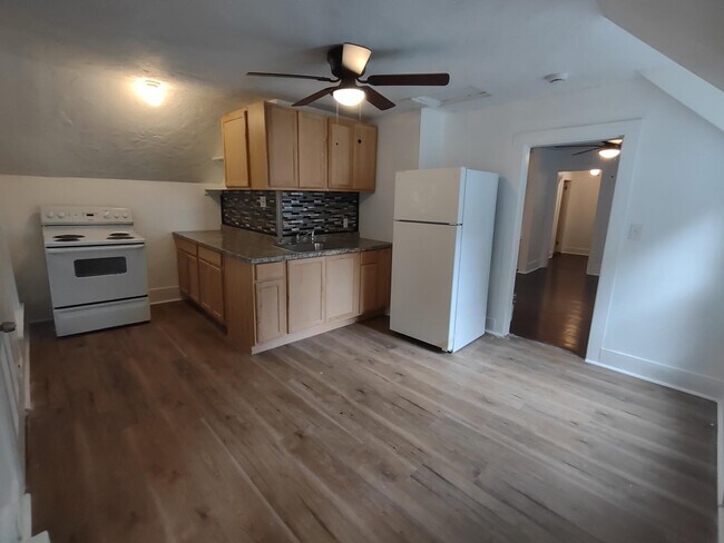 Building Photo - 22 Hancock St Unit 2