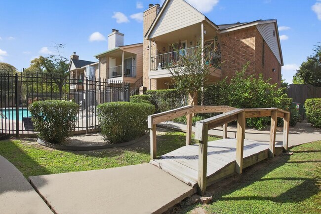 3770 Lovers Wood Ln Unit 610